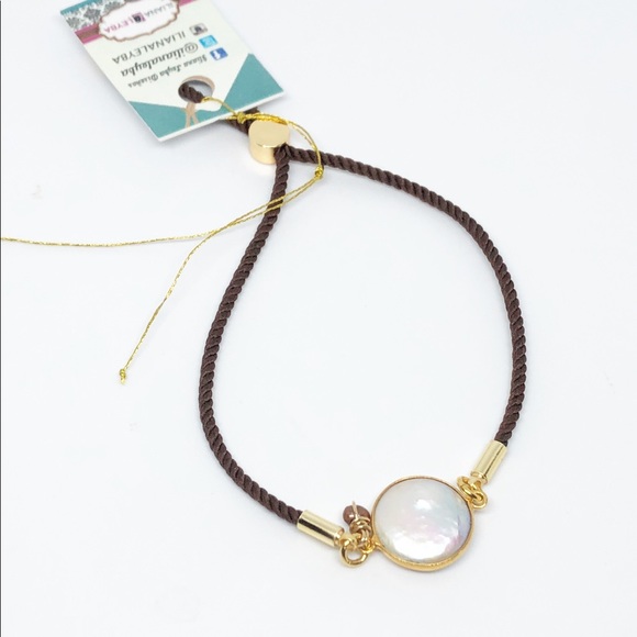 CLEARANCE Mother of Pearl Cord BLACK Bracelet - Picture 6 of 7